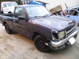 1998 TOYOTA TACOMA PURPLE STANDARD CAB 2.4L MT 2WD Z15133